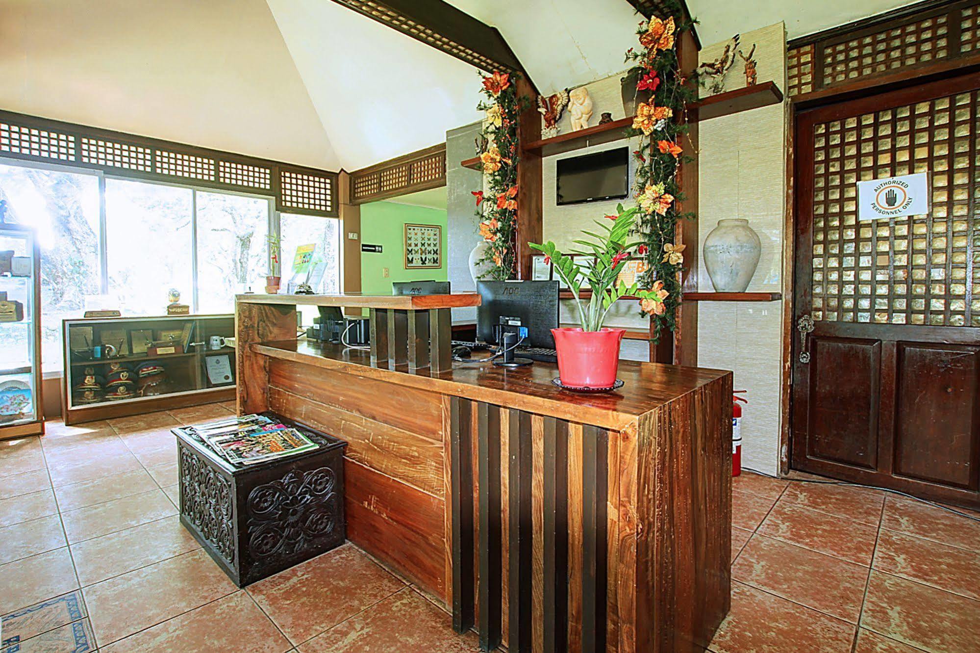 Reddoorz Premium @ Ouan'S The Farm Resort Lucena Buitenkant foto
